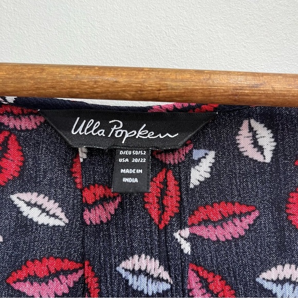 Ulla Popken Smocked Lip Print Blouse Tunic Top Flowy 3/4 Sleeves Size 20/22 - Picture 10 of 12
